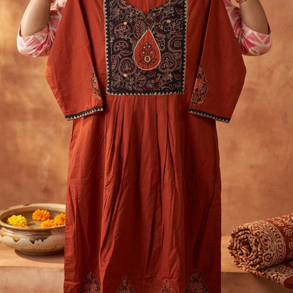 Dhabu Cotton Two-Piece Kurta Set